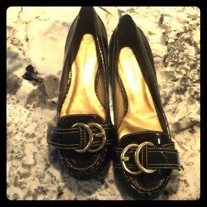 Brown Audrey Brooke loafers with gold buckle